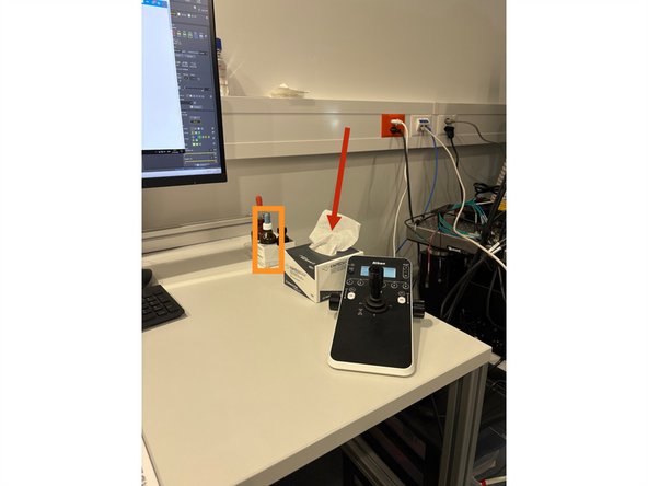 Remove excessive oil with KIMTECH tissue